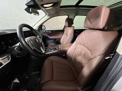 Used 2023 BMW X7 xDrive40i image 13