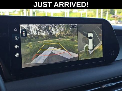 Used 2023 Hyundai Palisade SEL w/ Premium Package FWD image 27