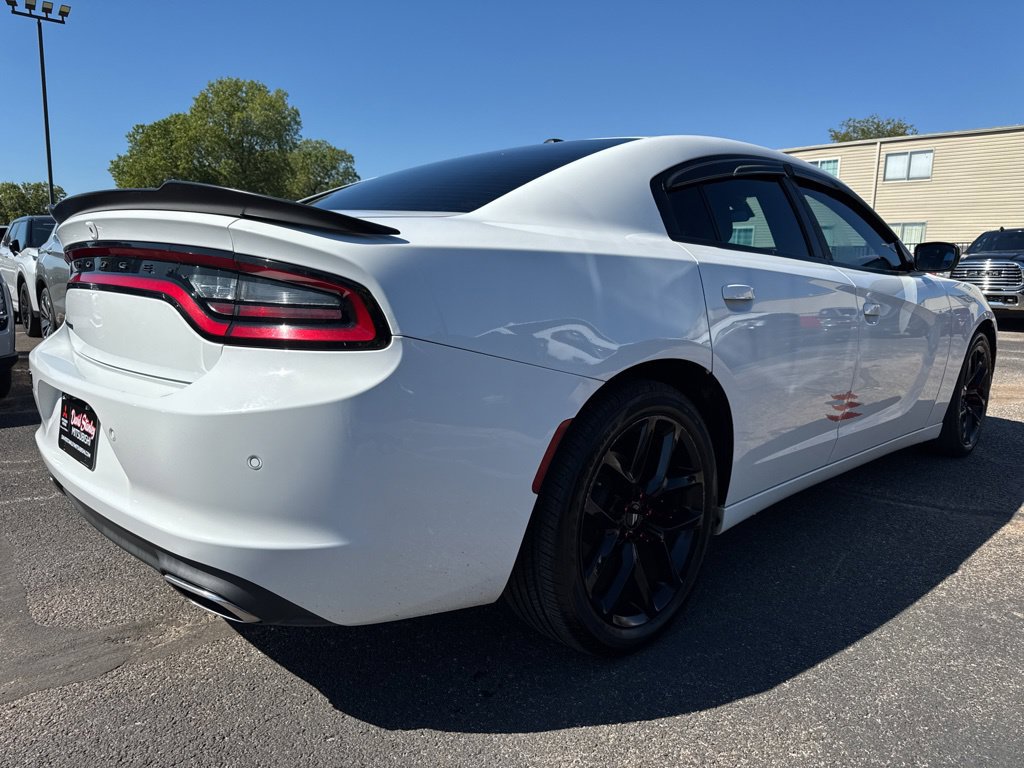Used 2021 Dodge Charger SXT w/ Blacktop Package RWD image 4