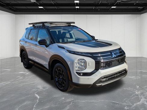 New 2026 Mitsubishi Outlander AWD image 7