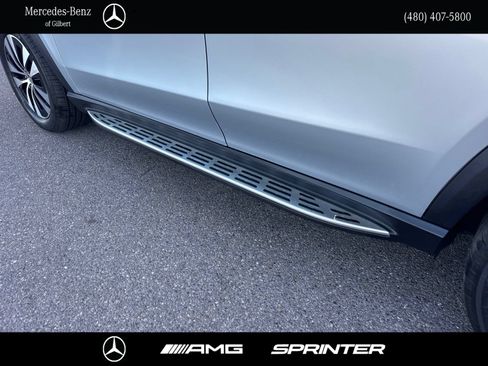 Used 2025 Mercedes-Benz GLE 350 4MATIC image 9