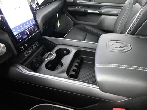 Used 2025 RAM 1500 Laramie w/ Night Edition AWD/4WD image 38