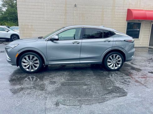 Used 2024 Buick Envista Avenir FWD image 2