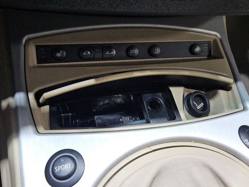 Used 2006 BMW Z4 3.0i image 25