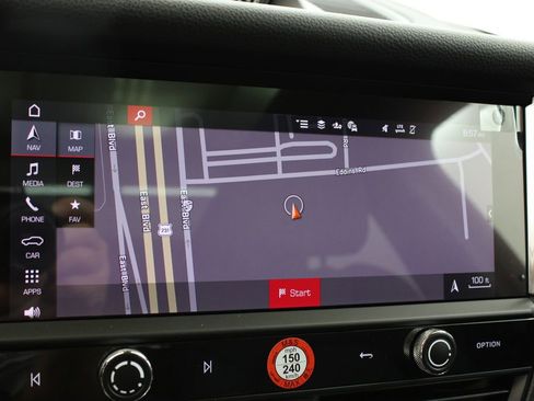 New 2026 Porsche Macan image 20