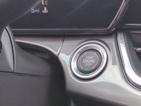 New 2026 Chevrolet Trax ACTIV w/ Sunroof Package FWD image 17