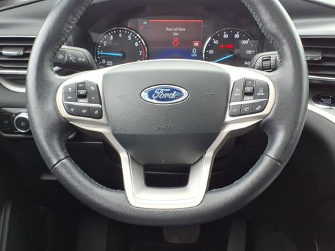 Certified 2023 Ford Explorer XLT w/ Equipment Group 202A AWD/4WD image 14