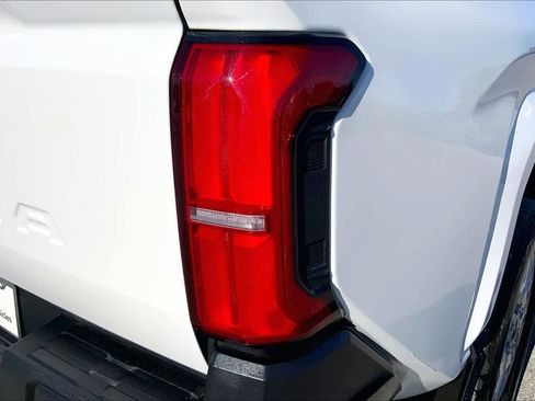 Used 2024 Toyota Tacoma SR image 29