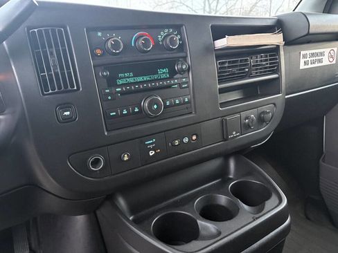 Used 2017 Chevrolet Express 3500 LT w/ LT Preferred Equipment Group image 12