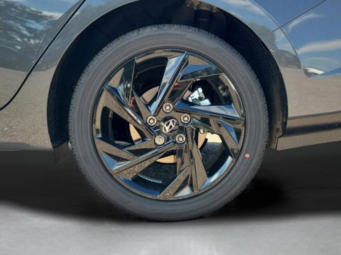 New 2026 Hyundai Elantra SEL Sport image 35