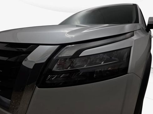 Used 2025 Nissan Pathfinder Platinum w/ Cargo Package FWD image 32