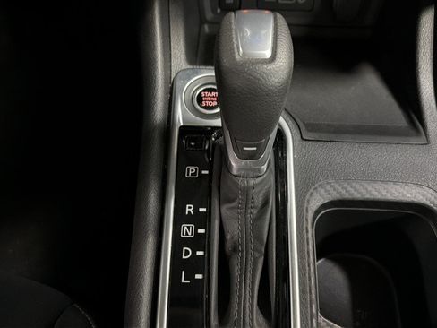 Used 2025 Nissan Sentra SV FWD image 38