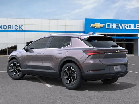 New 2026 Chevrolet Equinox EV LT image 5