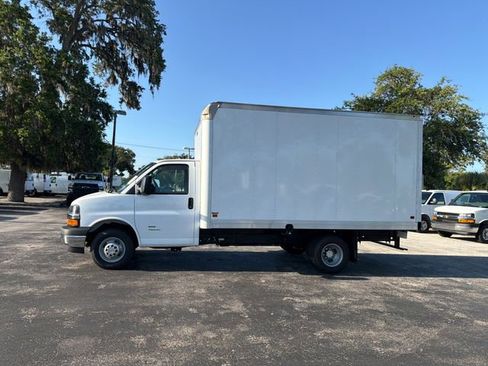 New 2026 Chevrolet Express 4500 w/ Power Convenience Package RWD image 5