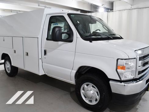 New 2026 Ford E-350 and Econoline 350 Super Duty w/ Power Equipment Group RWD image 5