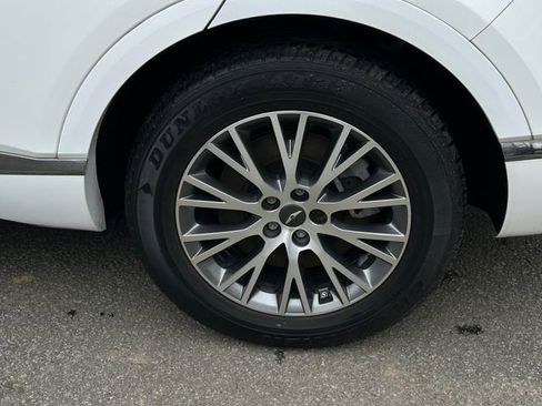 Used 2022 Genesis GV80 2.5T image 11