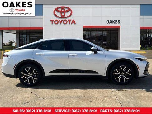 Certified 2023 Toyota Crown XLE image 1