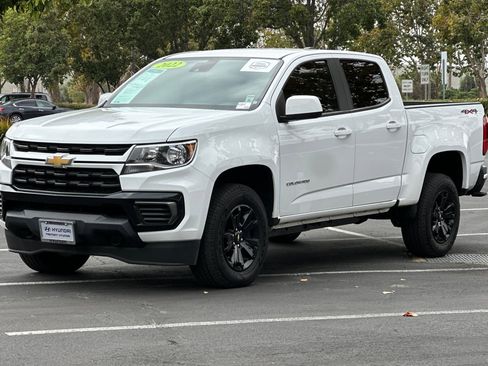 Used 2022 Chevrolet Colorado LT w/ Safety Package image 8