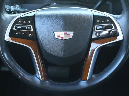 Used 2017 Cadillac Escalade Luxury image 13