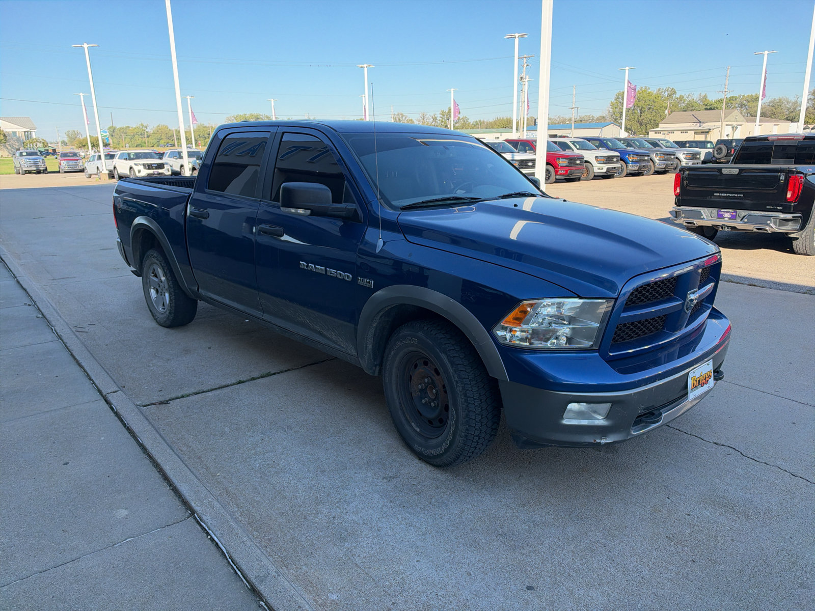 Used 2011 RAM 1500 Outdoorsman RWD image 4