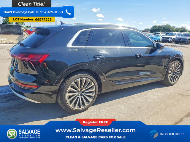 Used 2019 Audi e-tron Prestige w/ Prestige Package AWD/4WD image 4