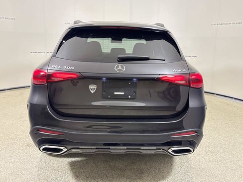 Used 2024 Mercedes-Benz GLC 300 4MATIC image 4