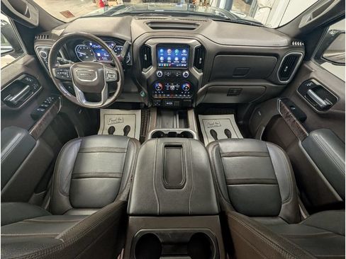 Used 2019 GMC Sierra 1500 Denali w/ Denali Ultimate Package AWD/4WD image 10