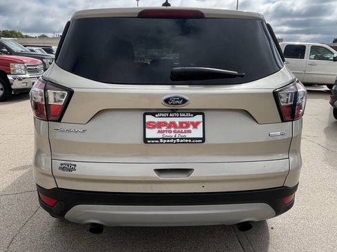 Used 2017 Ford Escape SE w/ SE Cold Weather Package image 9