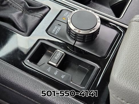 Used 2023 Toyota Tundra Limited AWD/4WD image 28