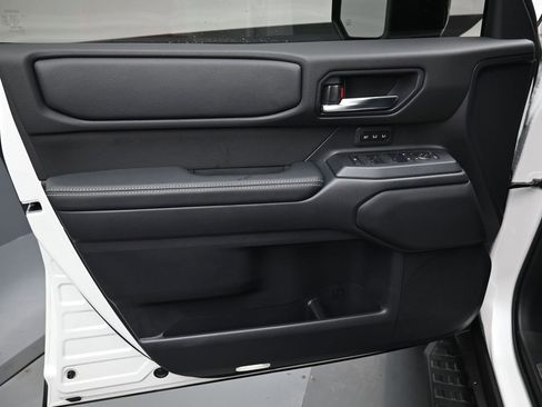 Certified 2024 Toyota Land Cruiser image 11