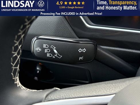 Used 2023 Volkswagen Tiguan SE image 23