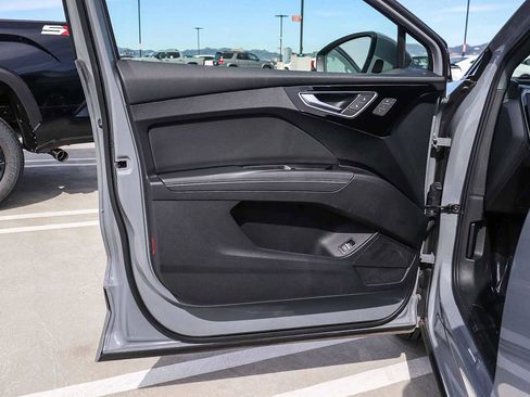 Used 2024 Audi Q4 e-tron Premium Plus w/ Premium Plus image 30