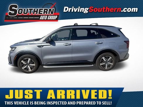 Used 2023 Kia Sorento S w/ Panoramic Sunroof Package FWD image 1