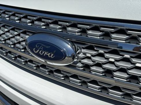 Used 2020 Ford Expedition Platinum RWD image 9