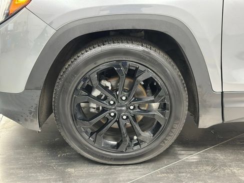 Used 2020 GMC Terrain SLE w/ Elevation Edition FWD image 23