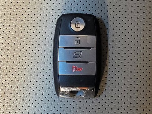 Used 2020 Kia Sportage EX FWD image 32
