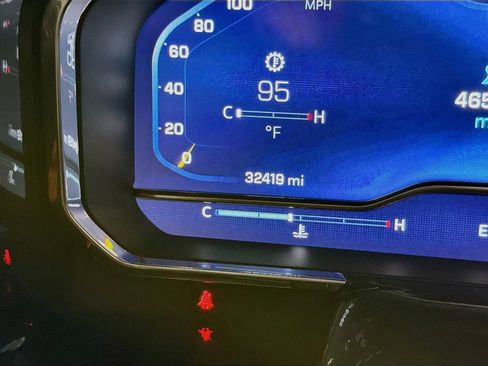 Used 2022 Chevrolet Silverado 1500 ZR2 w/ Technology Package AWD/4WD image 12
