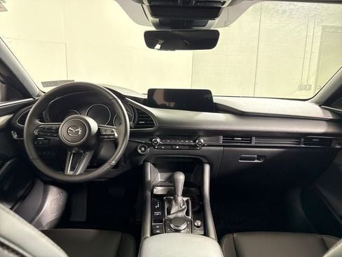 New 2026 MAZDA MAZDA3 Hatchback w/Premium Plus Pkg image 19