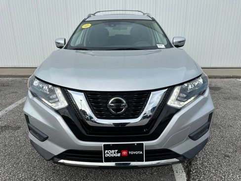 Used 2019 Nissan Rogue S w/ Special Edition Package FWD image 11