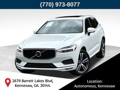 Used 2021 Volvo XC60 T5 Momentum w/ Premium Package