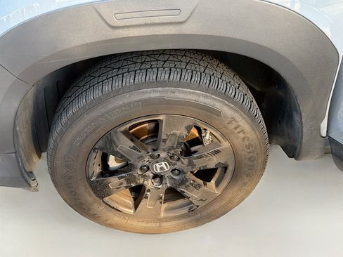 Used 2022 Honda Pilot TrailSport image 39