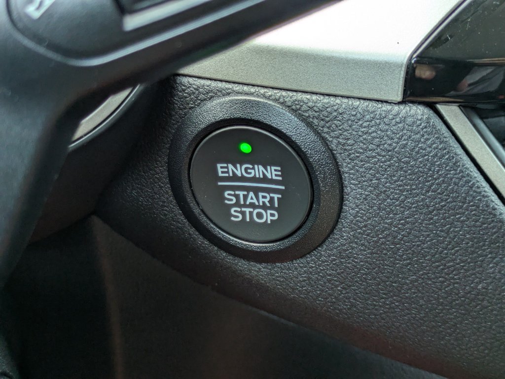Certified 2022 Ford Escape SE w/ SE Sport Appearance Package FWD image 30