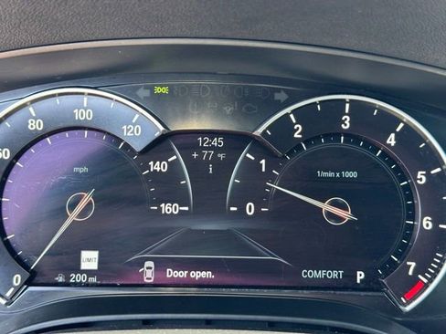 Used 2017 BMW 540i xDrive AWD/4WD image 30