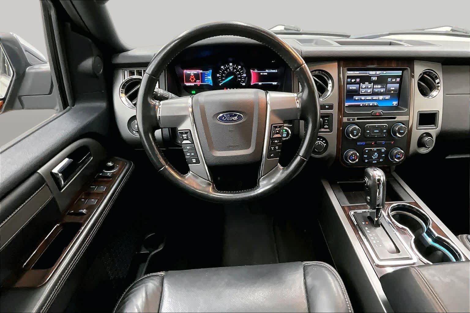 Used 2015 Ford Expedition Platinum AWD/4WD image 5