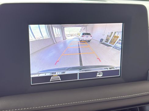 Used 2024 Chevrolet Tahoe LS RWD image 33