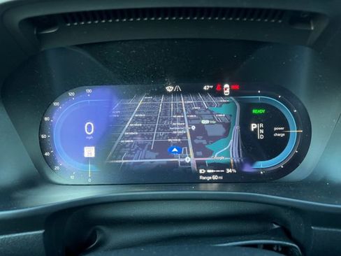 Used 2023 Volvo XC40 Recharge Ultimate image 22