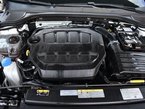 Used 2024 Volkswagen Golf R AWD/4WD image 25