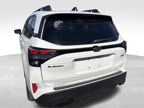 Used 2025 Subaru Forester Premium AWD/4WD image 19