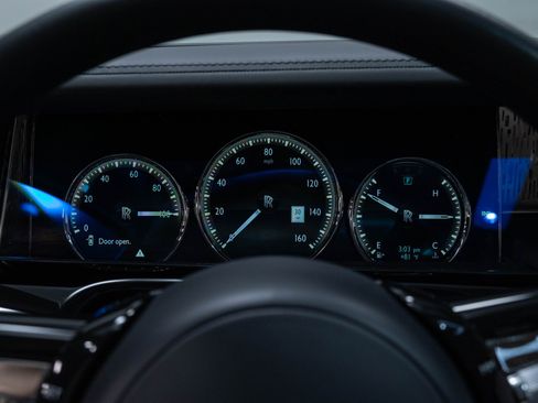 Used 2019 Rolls-Royce Phantom Sedan RWD image 13