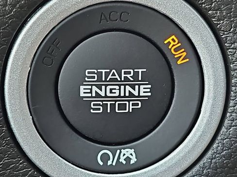 Used 2023 RAM 1500 Big Horn AWD/4WD image 18